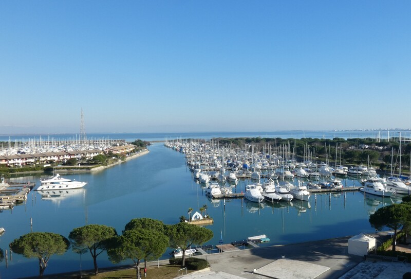 Italien, Lignano, Yachthafen, Aprilia Marittima, Motorboote, Segelboote, Meer