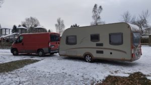 Peugeot Boxer, Wohnwagen, Gespann, Winter, Schnee